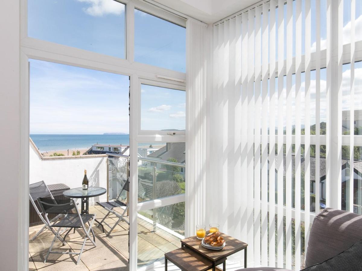 Pass The Keys 2 Bed Sea View Apartment With Balcony Parking Benllech Bagian luar foto