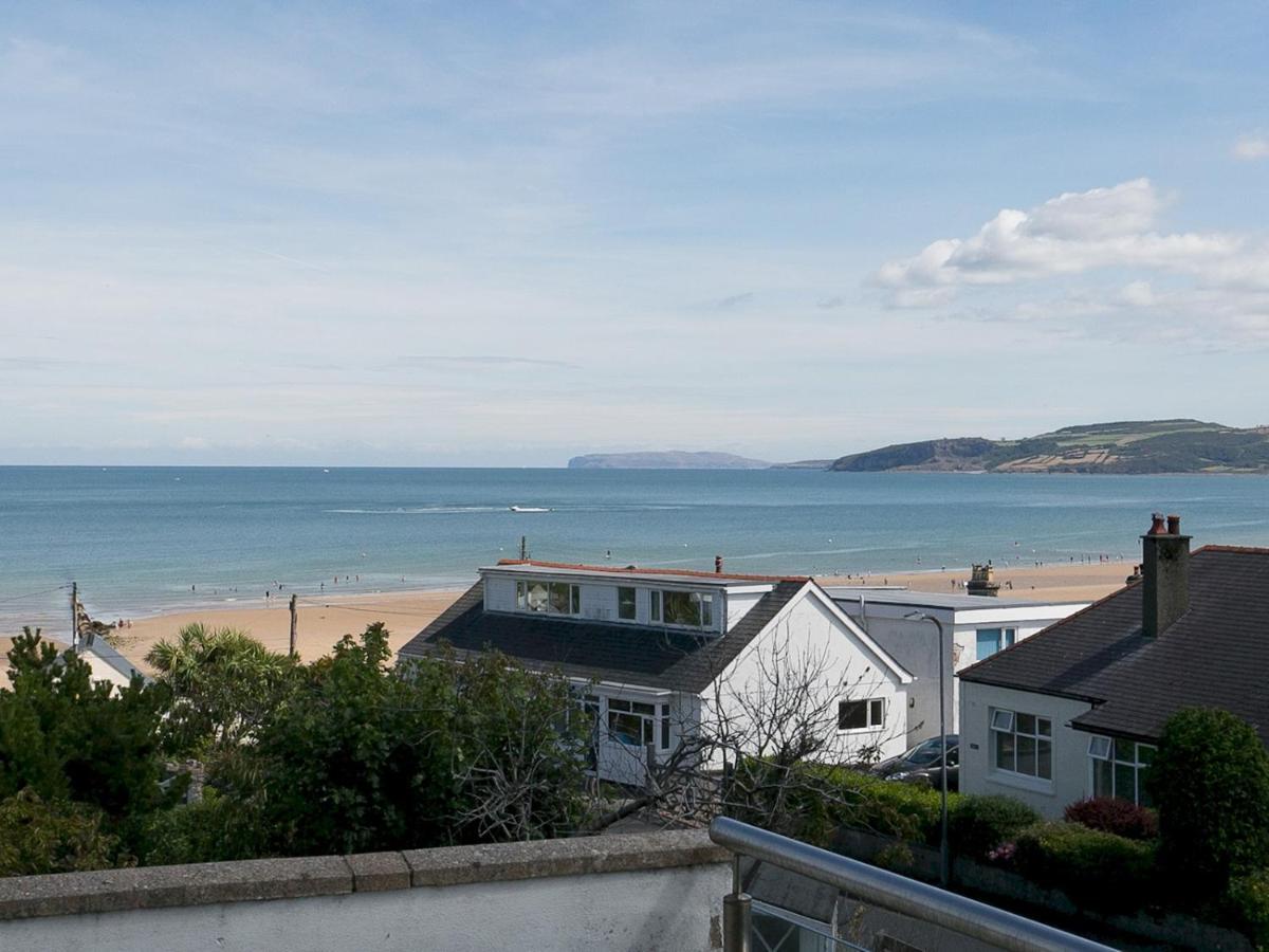 Pass The Keys 2 Bed Sea View Apartment With Balcony Parking Benllech Bagian luar foto